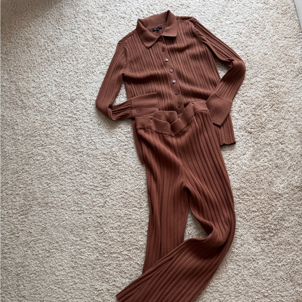 DYNAMITE Long knit polo cardigan and flare pants (USED)